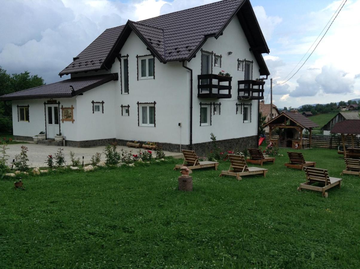 Elder Villa Törcsvár Kültér fotó