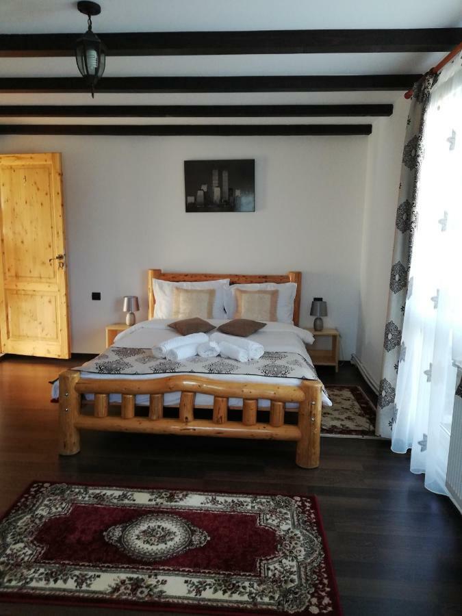 Elder Villa Törcsvár Kültér fotó
