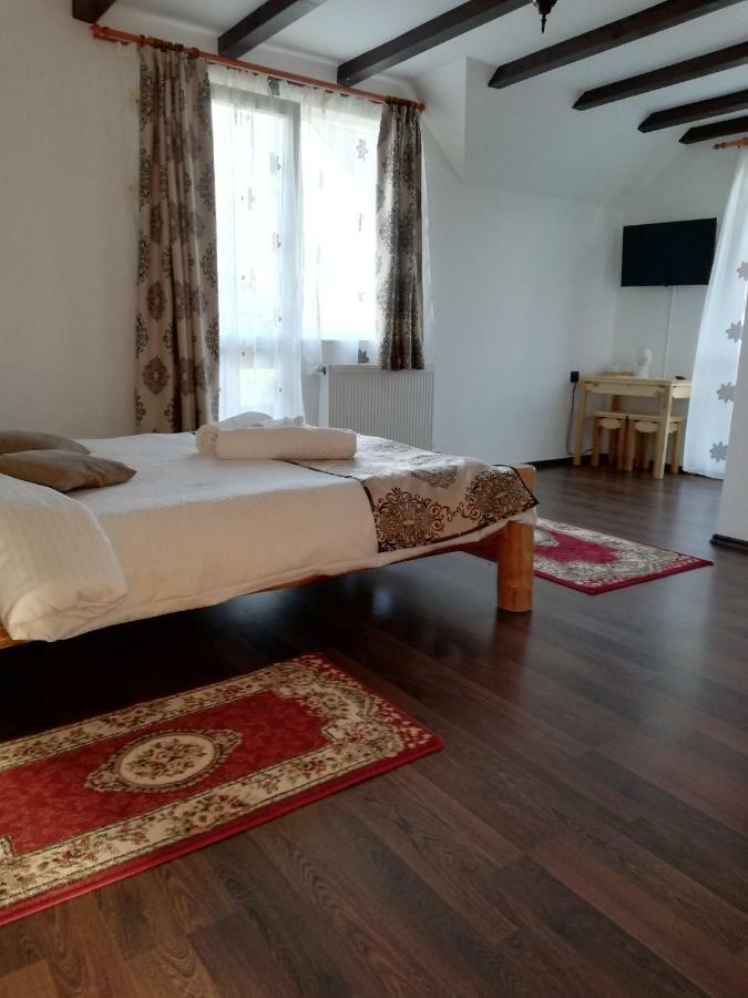 Elder Villa Törcsvár Kültér fotó
