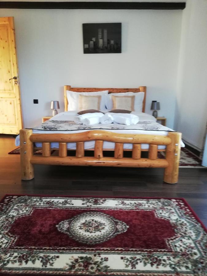 Elder Villa Törcsvár Kültér fotó